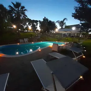 Bed & Breakfast Luxury Le Rocce Villasmundo